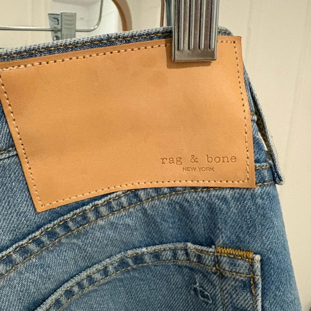 rag & bone Alex Light Blue Straight Leg Jeans Size 26 Worn 3 times - Picture 5 of 7
